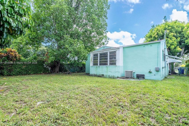 2025 SW 19th St, Miami, FL 33145 - rear view of house featuring crawl space