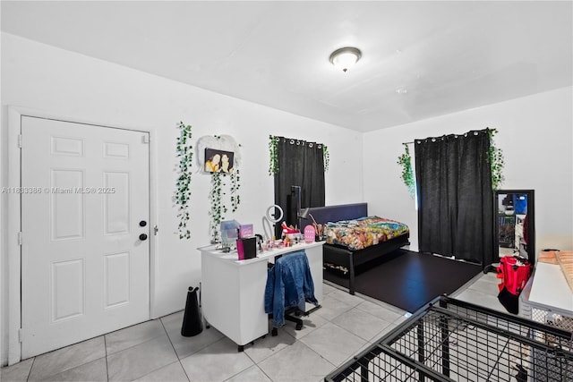 1200 NW 11th Ct, Fort Lauderdale, FL 33311 - foyer entrance with light tile patterned floors