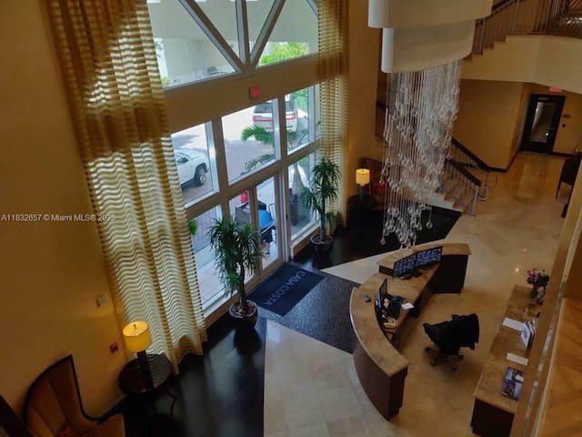 400 N Federal Hwy Unit 305S, Boynton Beach, FL 33435 - lobby with a towering ceiling