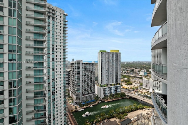 90 SW 3rd St Unit 3810, Miami, FL 33130 - city view featuring a nearby body of water