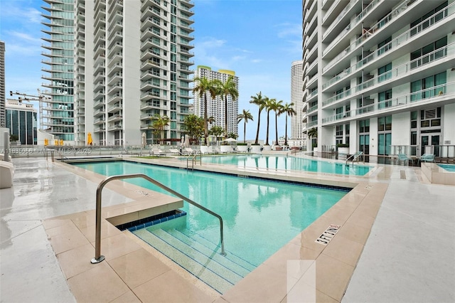90 SW 3rd St Unit 3810, Miami, FL 33130 - community pool featuring a patio area