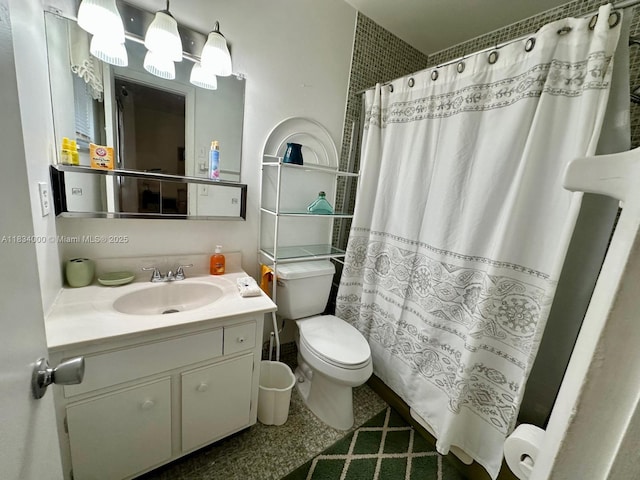 5300 Washington St Unit N318, Hollywood, FL 33021 - full bath featuring vanity and a shower with shower curtain