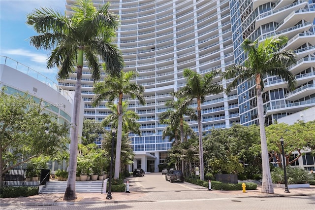 2020 N Bayshore Dr Unit 2801, Miami, FL 33137 - view of apartment building / complex