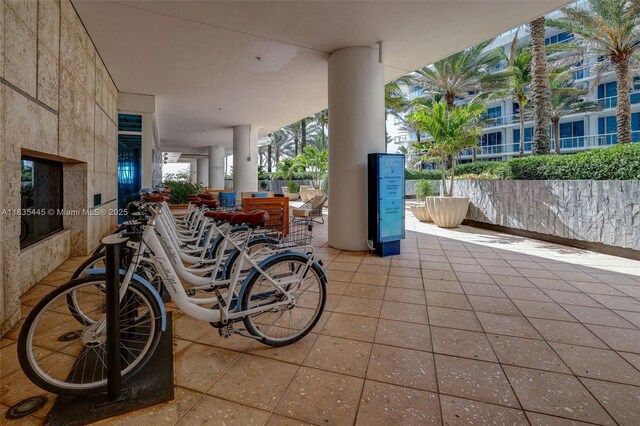 6801 Collins Ave Unit 1415, Miami Beach, FL 33141