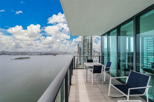 3131 NE 7th Ave Unit 4001, Miami, FL 33137 - balcony featuring a city view and a water view