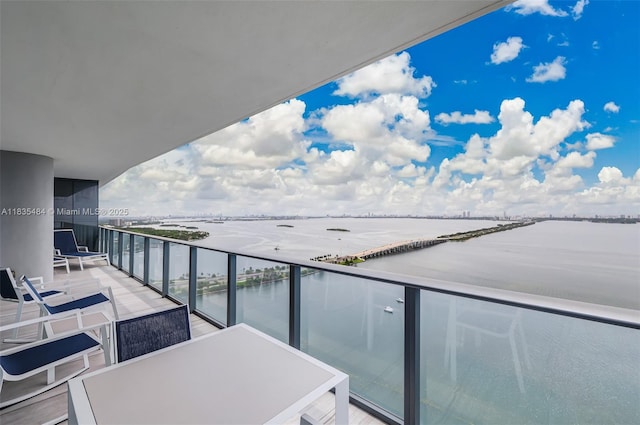 3131 NE 7th Ave Unit 4001, Miami, FL 33137 - balcony featuring a water view