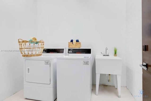 777 N Ocean Dr Unit N401, Hollywood, FL 33019 - laundry area featuring washing machine and dryer