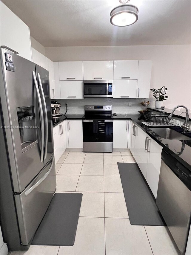 9866 NW 10th St, Miami, FL 33172 - photo 11