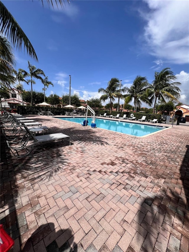 9866 NW 10th St, Miami, FL 33172 - photo 47