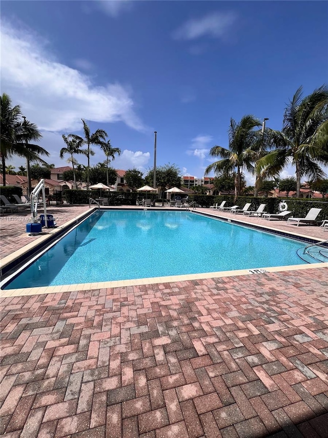 9866 NW 10th St, Miami, FL 33172 - photo 48