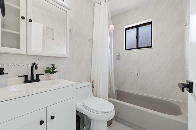 7029 W 29th Way, Hialeah, FL 33018 - full bath with vanity and shower / bath combination with curtain