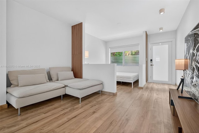 1334 Euclid Ave Unit 4, Miami Beach, FL 33139 - sitting room featuring light wood-type flooring
