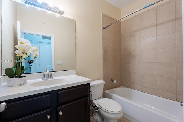 4375 Cascada Cir, Cooper City, FL 33024 - full bath featuring vanity and shower / bathtub combination