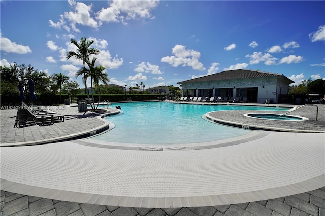 1589 SE 26th Rd, Homestead, FL 33035 - community pool with a hot tub and a patio