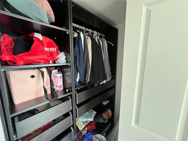 2641 N Flamingo Rd Unit 605N, Sunrise, FL 33323 - view of closet