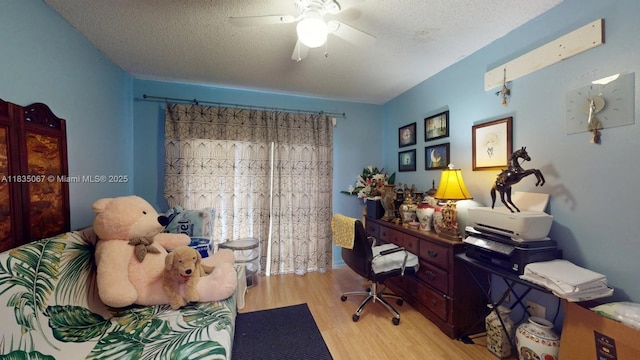 15 Laredo Pl Unit 2-7, Davie, FL 33324 - office space featuring wood finished floors, ceiling fan, and a textured ceiling