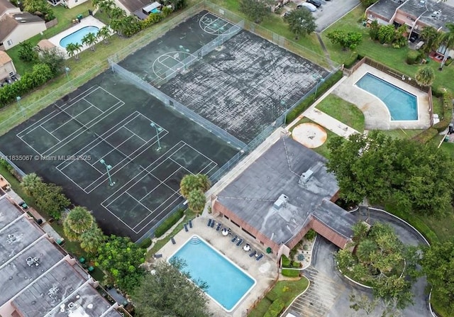 15 Laredo Pl Unit 2-7, Davie, FL 33324 - aerial view of property's location with a pool area