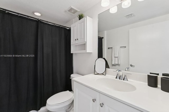 18100 N Bay Rd Unit 1108, Sunny Isles Beach, FL 33160 - full bathroom featuring vanity and curtained shower