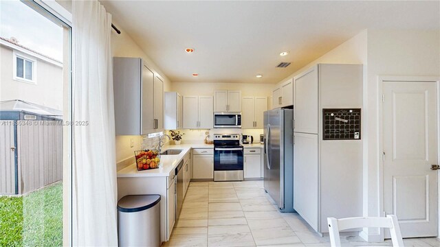 1040 SE 24th Ave, Homestead, FL 33035 - photo 10