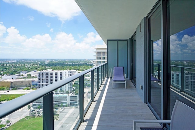 121 NE 34th St Unit 3012, Miami, FL 33137 - view of balcony