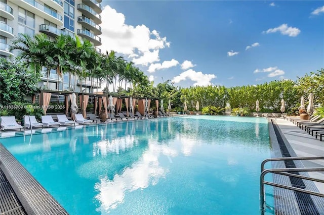 121 NE 34th St Unit 3012, Miami, FL 33137 - view of community pool