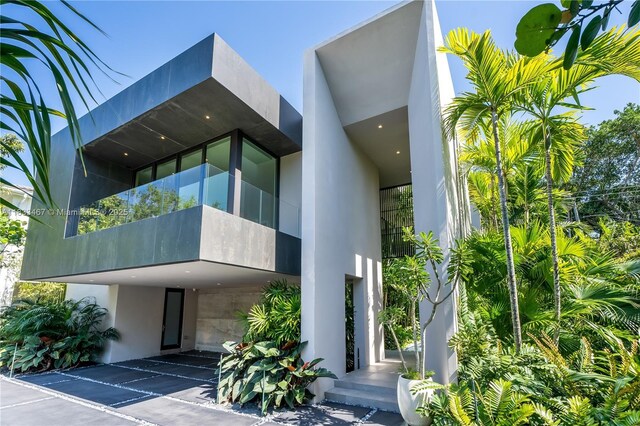 3910 Battersea Rd, Miami, FL 33133 - view of building exterior