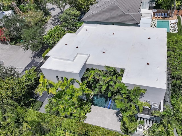 3910 Battersea Rd, Miami, FL 33133 - view of subject property with a pool area