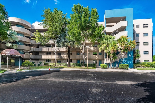 901 Colony Point Cir Unit 107, Pembroke Pines, FL 33026 - view of apartment building / complex