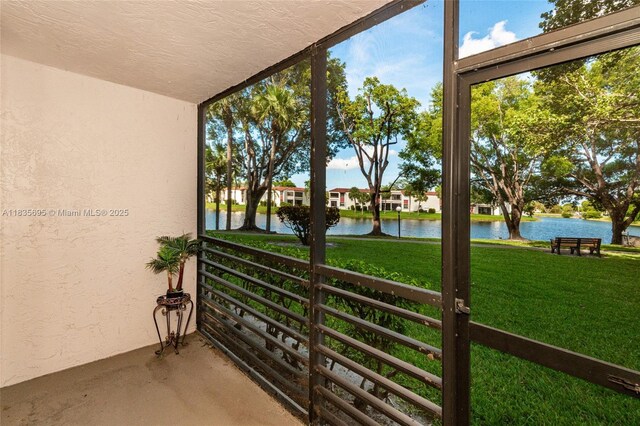 901 Colony Point Cir Unit 107, Pembroke Pines, FL 33026 - photo 23