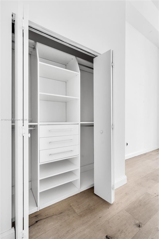 495 SE Brickell Ave Unit 1511, Miami, FL 33131 - view of closet