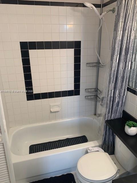 1244 Pennsylvania Ave Unit 306, Miami Beach, FL 33139 - full bathroom with shower / bath combo and toilet