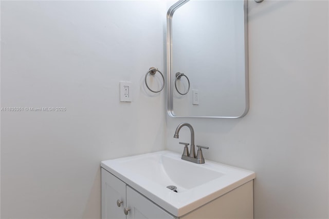 4516 Mainland Dr, Tamarac, FL 33319 - bathroom featuring vanity