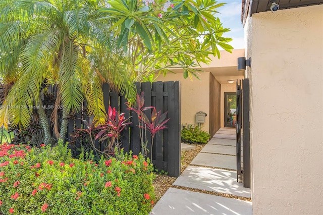 7441 Bay Hill Dr, Hialeah, FL 33015 - photo 4