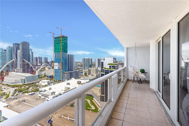 1717 N Bayshore Dr Unit A-3453, Miami, FL 33132 - balcony with a skyline view