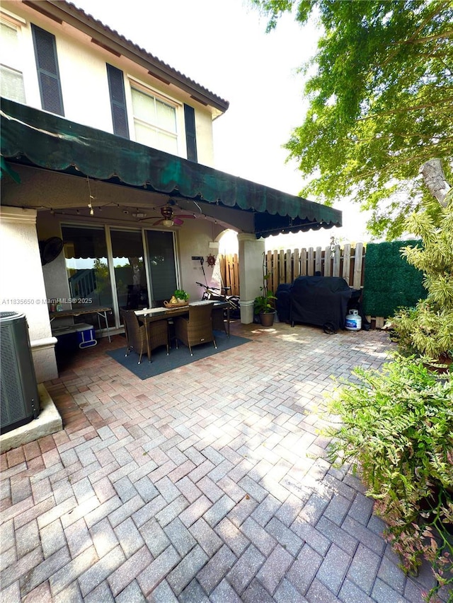 15260 SW 91st Ln, Miami, FL 33196 - view of patio with outdoor dining space