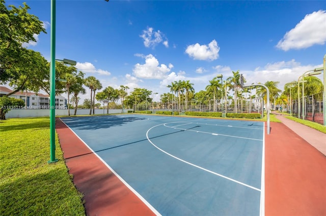 6637 NW 181st Ln, Hialeah, FL 33015 - view of basketball court featuring community basketball court