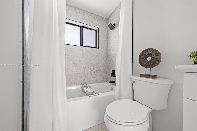 500 NW 7th Ct, Hallandale Beach, FL 33009 - bathroom featuring shower / bath combo and toilet