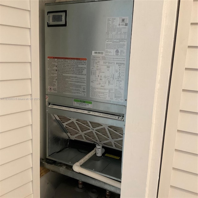 9201 Sunrise Lakes Blvd Unit 205, Sunrise, FL 33322 - detailed view of heating unit
