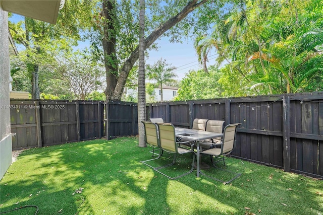 217 SW 11th St, Fort Lauderdale, FL 33315 - view of fenced backyard