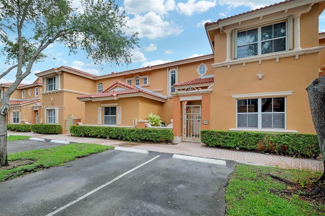 8511 NW 141st Ter Unit 402, Miami Lakes, FL 33016 - photo 1