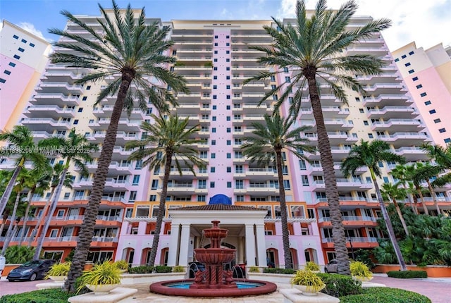 785 Crandon Blvd Unit 302, Key Biscayne, FL 33149 - view of apartment building / complex