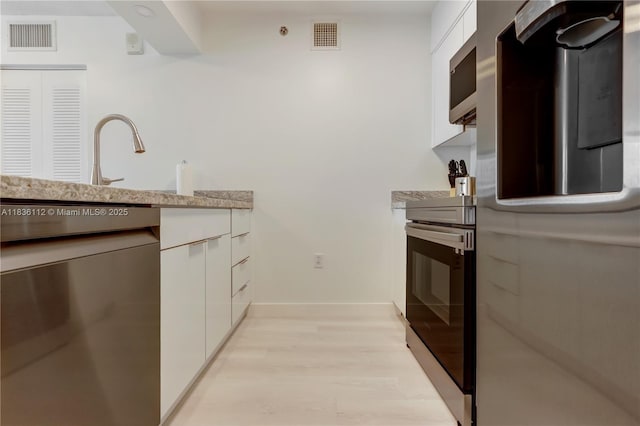 1200 Brickell Bay Dr Unit 2424, Miami, FL 33131 - photo 8