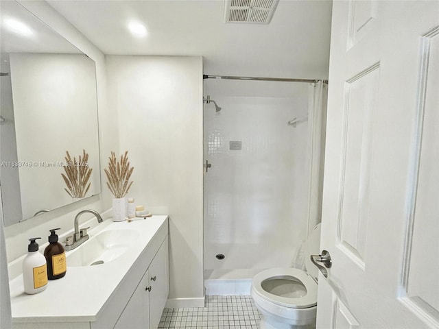 9750 Sunrise Lakes Blvd Unit 109, Sunrise, FL 33322 - full bathroom with vanity, tile patterned flooring, and a shower with curtain