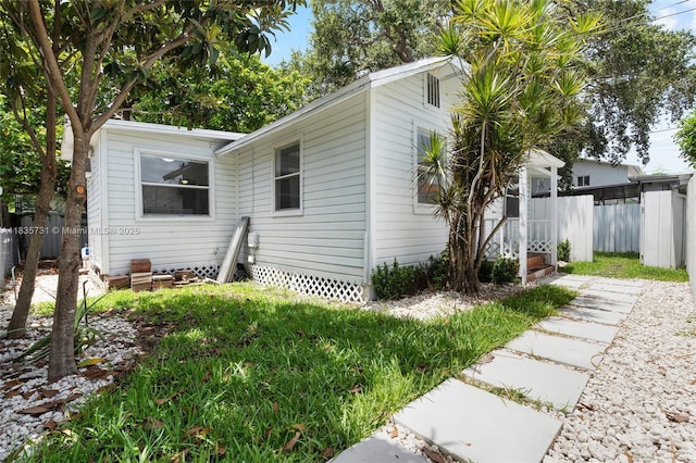 2946 SW 26th St, Miami, FL 33133 - view of side of home