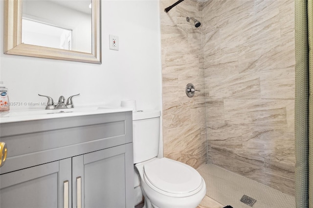2946 SW 26th St, Miami, FL 33133 - bathroom with tiled shower and vanity