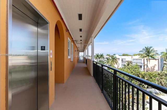 555 E Dania Beach Blvd Unit 5, Dania Beach, FL 33004 - balcony with elevator