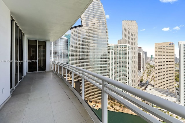901 Brickell Key Blvd Unit 3607, Miami, FL 33131 - balcony featuring a skyline view