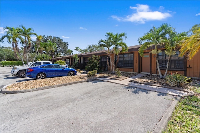 2311 Elm Ct, Pembroke Pines, FL 33026 - photo 2