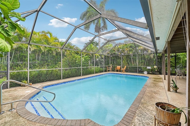 10875 NW 17th Mnr, Coral Springs, FL 33071 - outdoor pool with a patio and glass enclosure
