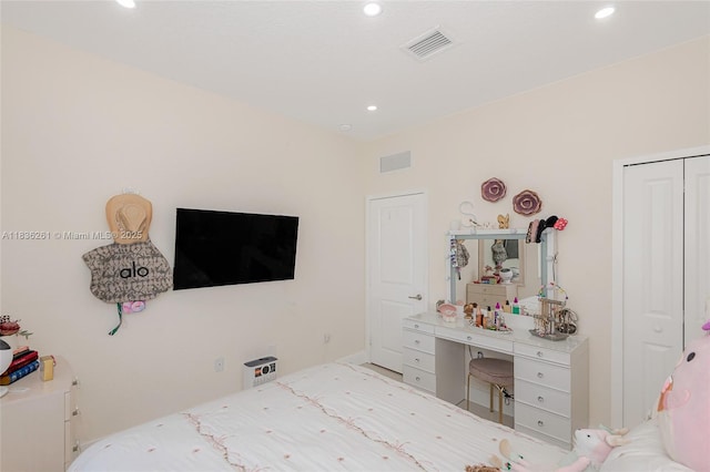 401 SW 91st Ave, Miami, FL 33174 - bedroom with recessed lighting